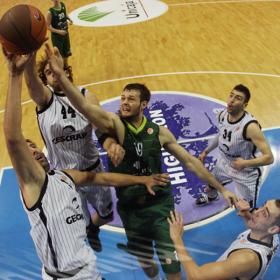 Guerra en la ACB por las plazas de la Euroliga Guerra en la ACB por las plazas de la Euroliga