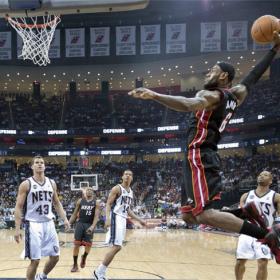 LeBron y Al Jefferson, jugadores de la Semana LeBron y Al Jefferson, jugadores de la Semana