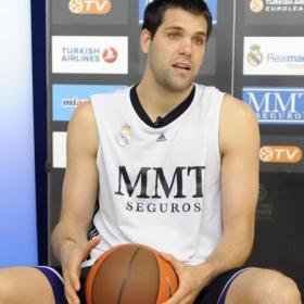 Felipe Reyes: "Todavía no hemos hecho nada, queda una victoria más". Felipe Reyes: "Todavía no hemos hecho nada, queda una victoria más".