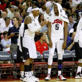 Durant se exhibe en el avasallador debut de Estados Unidos Durant se exhibe en el avasallador debut de Estados Unidos