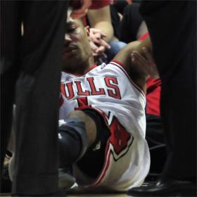 Derrick Rose: "Ha sido duro, pero estaré bien y seré grande" Derrick Rose: "Ha sido duro, pero estaré bien y seré grande"