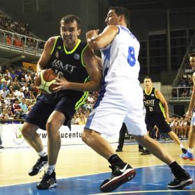 Slaughter se luce en el amistoso de Alicante Slaughter se luce en el amistoso de Alicante