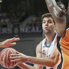 Felipe Reyes nunca se cansa Felipe Reyes nunca se cansa