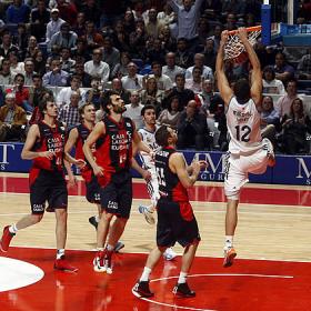 Un mate de Mirotic deja al Madrid líder invicto Un mate de Mirotic deja al Madrid líder invicto