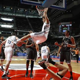 Pocius se sale y el Madrid bate el récord de triples Pocius se sale y el Madrid bate el récord de triples