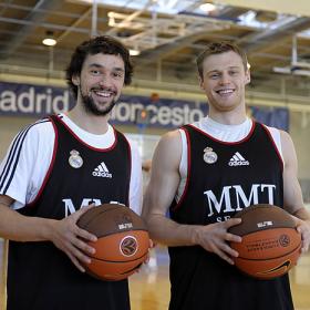 El Madrid, rey del triple, amenaza a un Aíto tocado El Madrid, rey del triple, amenaza a un Aíto tocado