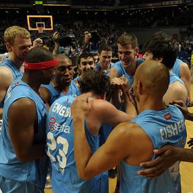 Carl English acribilla al Obradoiro con 8 triples Carl English acribilla al Obradoiro con 8 triples