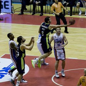 La pólvora blanca acaba con un heroico Obradoiro La pólvora blanca acaba con un heroico Obradoiro