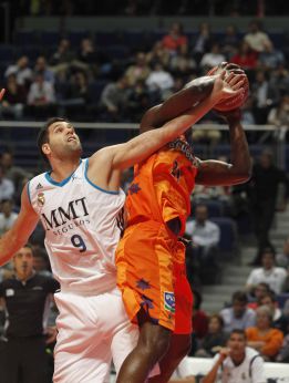 Felipe Reyes: "No será nada fácil ganar al Lagun Aro" Felipe Reyes: "No será nada fácil ganar al Lagun Aro"