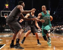 Boston se pasea en Brooklyn Boston se pasea en Brooklyn