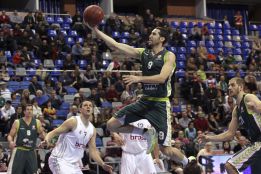 Unicaja se estrena con victoria en el ''Top 16'' tras un mal inicio Unicaja se estrena con victoria en el ''Top 16'' tras un mal inicio