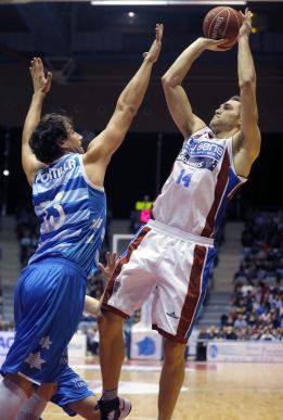 Gana el Obradoiro y aleja al Barcelona de la Copa Gana el Obradoiro y aleja al Barcelona de la Copa