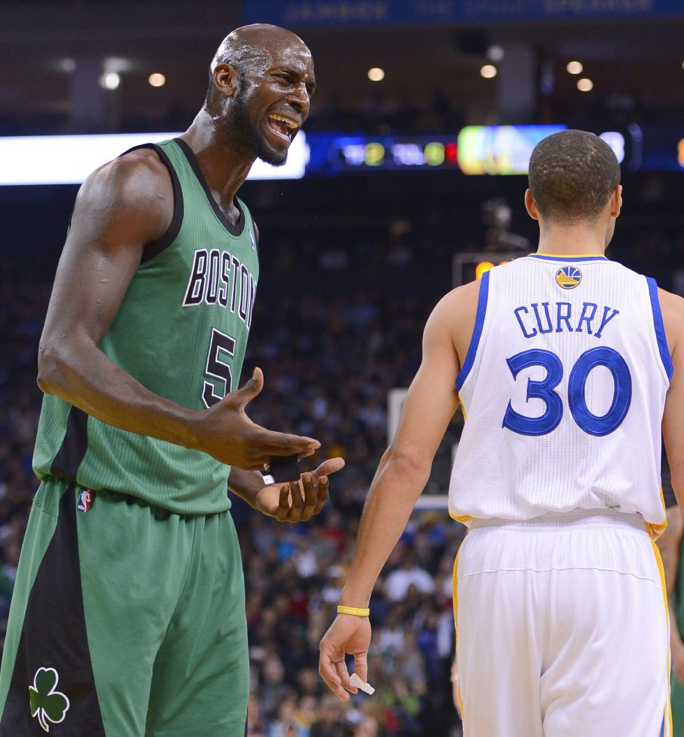 Curry y los Warriors superan a los devaluados Celtics