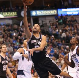 Parker lideró otro paseo de los Spurs ante los Mavericks Parker lideró otro paseo de los Spurs ante los Mavericks