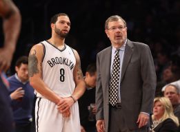 Parker y los Spurs sacan los colores a los Nets de Carlesimo Parker y los Spurs sacan los colores a los Nets de Carlesimo