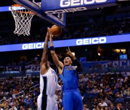 Shawn Marion encabezó el ataque de los Mavericks Shawn Marion encabezó el ataque de los Mavericks