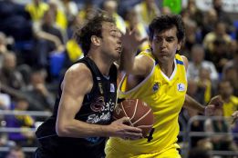 Un gran CB Canarias gana la partida al Asefa Estudiantes Un gran CB Canarias gana la partida al Asefa Estudiantes