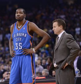 Los Warriors de Curry y Lee sorprenden a los Thunder Los Warriors de Curry y Lee sorprenden a los Thunder