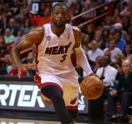 Dwyane Wade lidera la cuarta victoria seguida de los Heat Dwyane Wade lidera la cuarta victoria seguida de los Heat