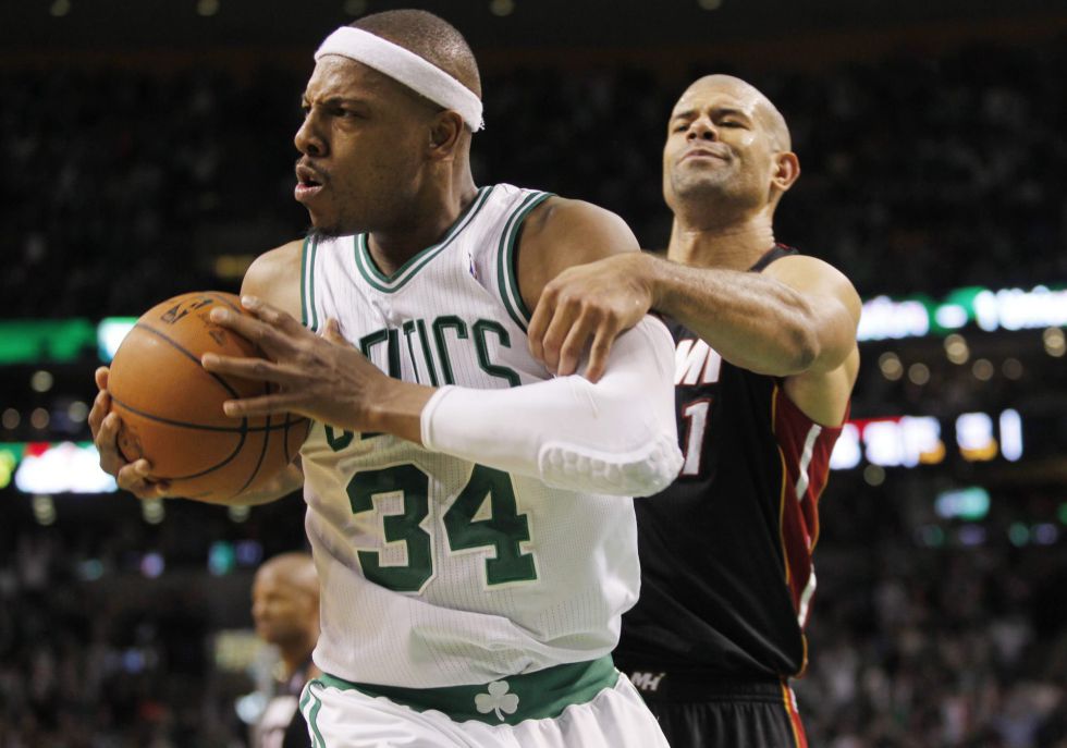 Los Celtics rompen su mala racha gracias a Garnett y Pierce