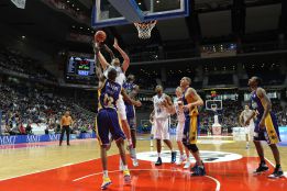 Llull quiebra el aguante
de un loable Valladolid Llull quiebra el aguante
de un loable Valladolid