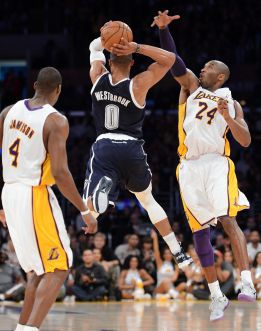 Los Lakers están de vuelta con un Bryant muy desprendido Los Lakers están de vuelta con un Bryant muy desprendido