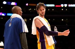 Gasol: "Sería difícil seguir en L.A. si se quedan Howard y D'Antoni" Gasol: "Sería difícil seguir en L.A. si se quedan Howard y D'Antoni"