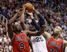 Boozer se venga de los Jazz y ganan los Chicago Bulls Boozer se venga de los Jazz y ganan los Chicago Bulls