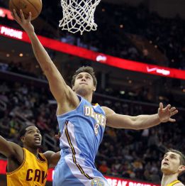 Danilo Gallinari amplía la racha ganadora de los Nuggets Danilo Gallinari amplía la racha ganadora de los Nuggets