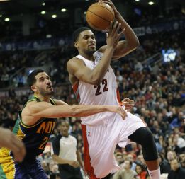 Gay guía a los Raptors a su segunda victoria consecutiva Gay guía a los Raptors a su segunda victoria consecutiva