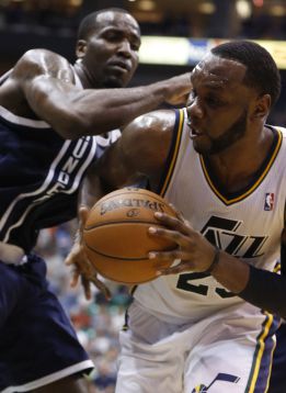 Jefferson corta la racha de los Thunder; Ibaka, siete tapones Jefferson corta la racha de los Thunder; Ibaka, siete tapones