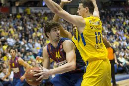 El Barcelona sigue con su racha de la mano de Navarro y Tomic El Barcelona sigue con su racha de la mano de Navarro y Tomic