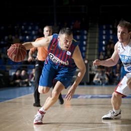 El Barcelona visita el infierno turco de un Fenerbahçe irregular El Barcelona visita el infierno turco de un Fenerbahçe irregular