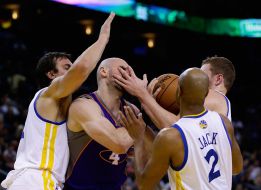 Thompson y Lee cortan la racha perdedora de los Warriors Thompson y Lee cortan la racha perdedora de los Warriors