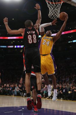 Los 40 puntos de Kobe Bryant rescatan a los Ángeles Lakers Los 40 puntos de Kobe Bryant rescatan a los Ángeles Lakers