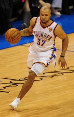 Derek Fisher vuelve a Oklahoma Derek Fisher vuelve a Oklahoma