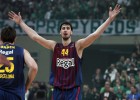 El Barça salva el 'match ball' aferrado a Tomic y Navarro