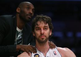 Pau Gasol será operado hoy de tendinitis en ambas rodillas