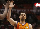 El Valencia pasa por encima del CAI al ritmo de Vitor Faverani