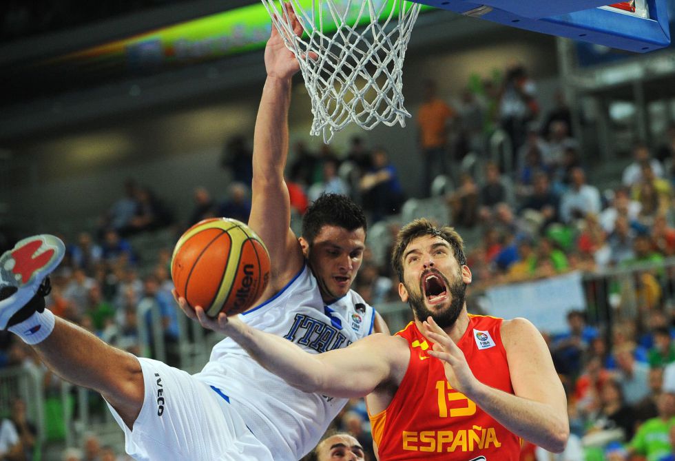 España cae en la prórroga y se enfrentará a Serbia en cuartos