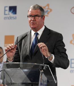 Los clubes de la ACB despiden a Beto Agustí, su director general Los clubes de la ACB despiden a Beto Agustí, su director general