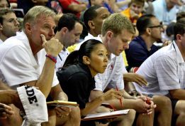 Natalie Nakase quiere ser entrenadora en la NBA