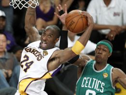 Kobe y Rondo, supervivientes de la última final Lakers-Celtics