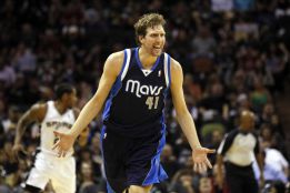 Nowitzki ve en los Mavericks "una caja de sorpresas"