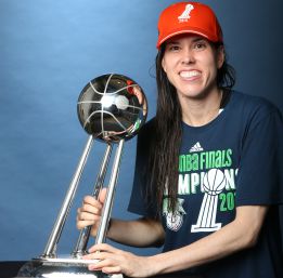 Anna Cruz: del anillo en la WNBA a los Premios AS