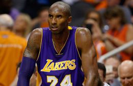 No todo son fiestas: Kobe Bryant se enfada con los jóvenes