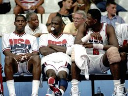 Ewing: "¿Jugar con Jordan, Bird y Magic? No, éramos rivales"
