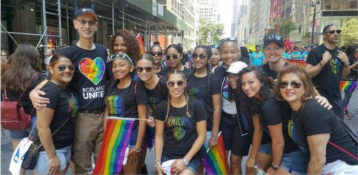 La NBA, primera liga de EE UU en el desfile del Orgullo Gay