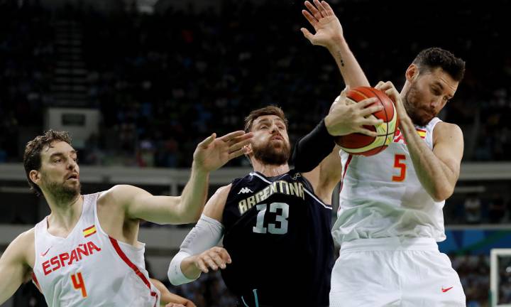 España domina a Argentina y se enfrentará a Francia en cuartos