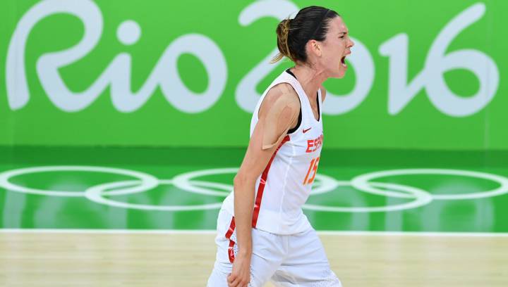 Cruz encesta sobre la bocina para que España entre en semifinales
